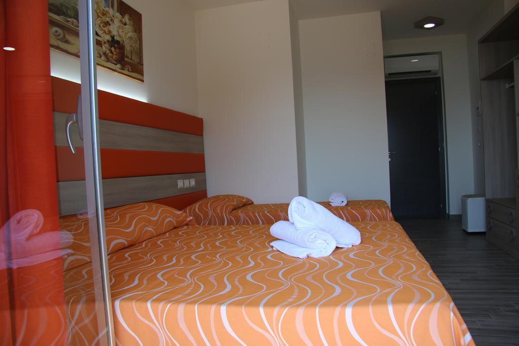 Chrismare Hotel Mazzeo Exterior foto