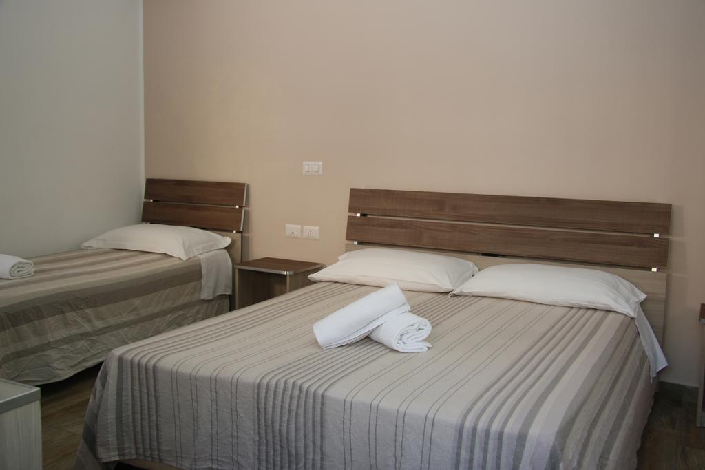 Chrismare Hotel Mazzeo Exterior foto